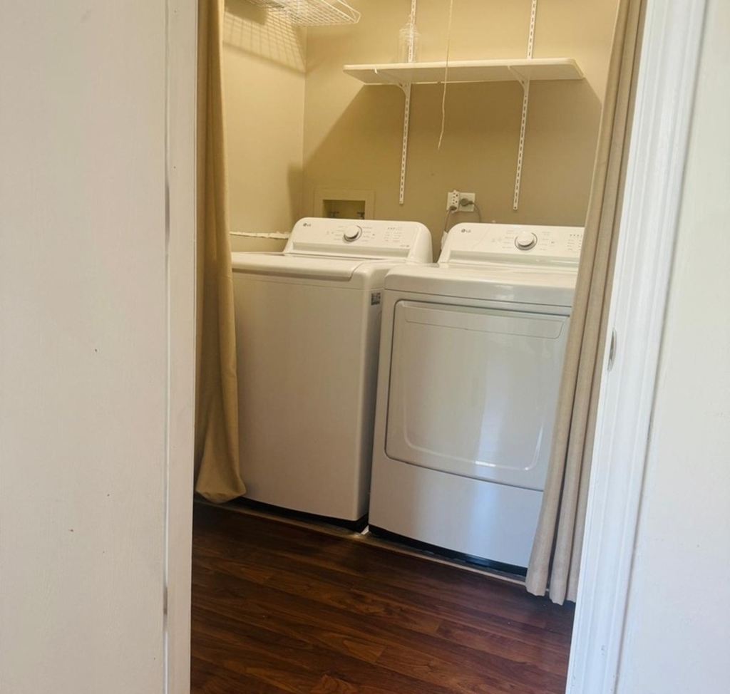 2454 Devonshire Court - Photo 13