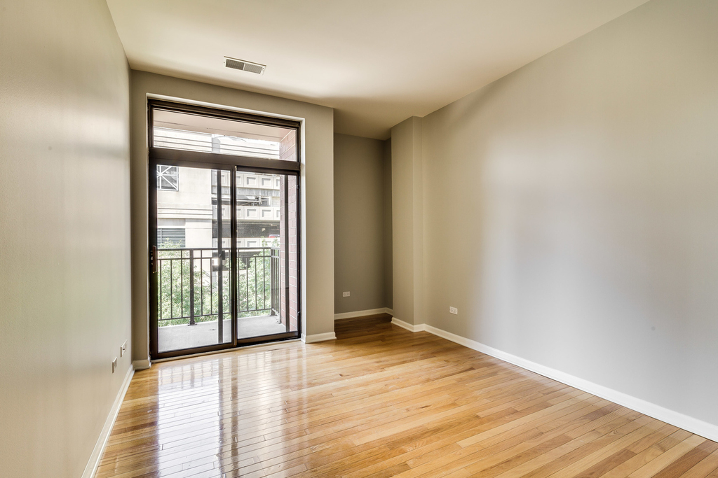 33 W Huron Street - Photo 17