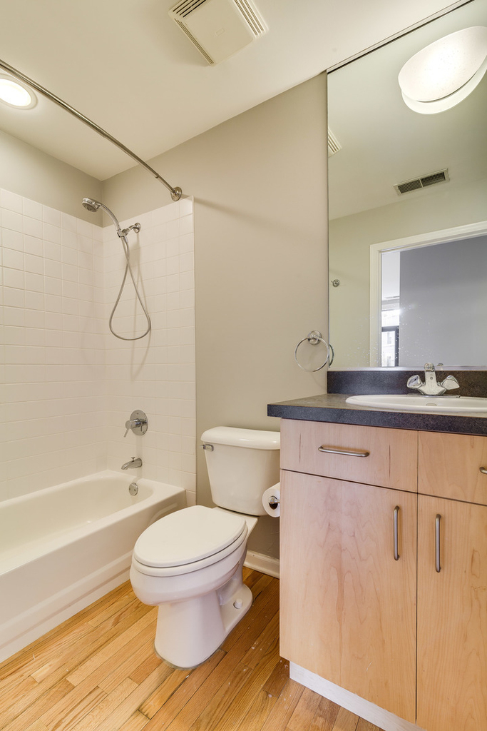 33 W Huron Street - Photo 11