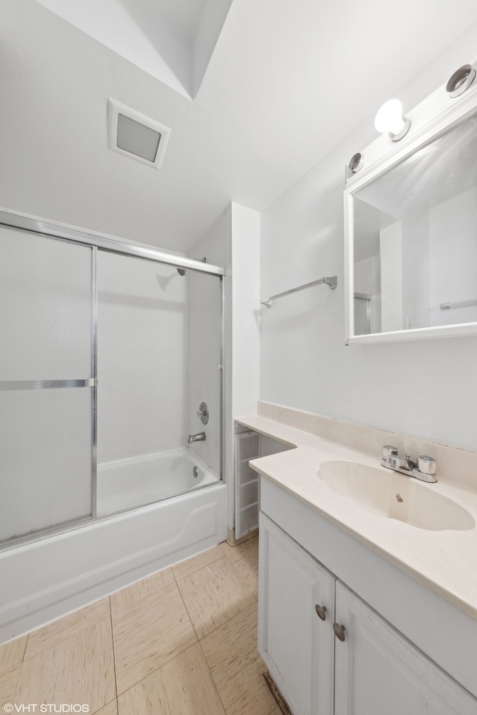 9518 S 53rd Avenue - Photo 7