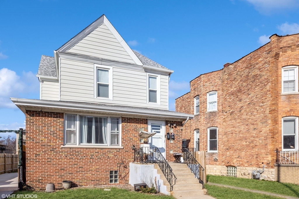 9518 S 53rd Avenue - Photo 0