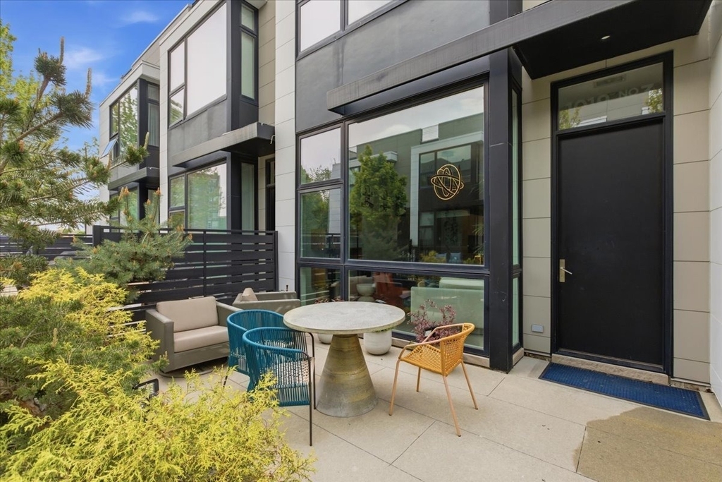 1019 N Cleveland Avenue - Photo 1