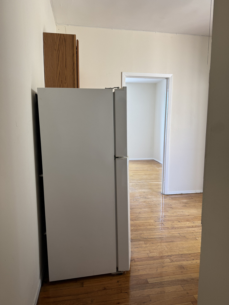 24-35 Steinway Street - Photo 12
