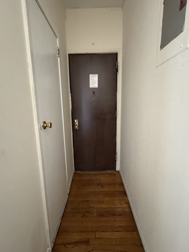24-35 Steinway Street - Photo 13