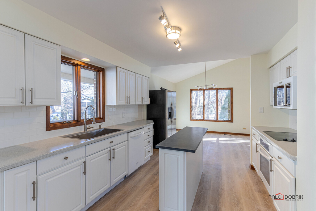 2450 Chas Drive - Photo 8