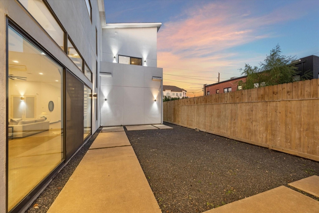 118 Tuam Street - Photo 40