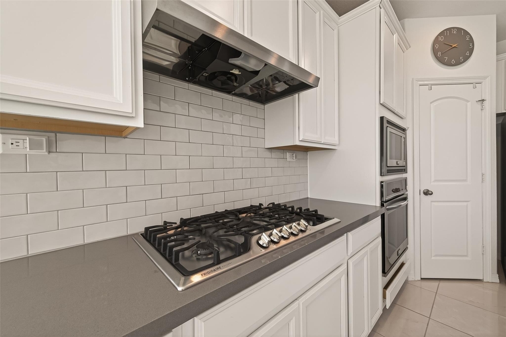 1006 Grey Dusk Court - Photo 16