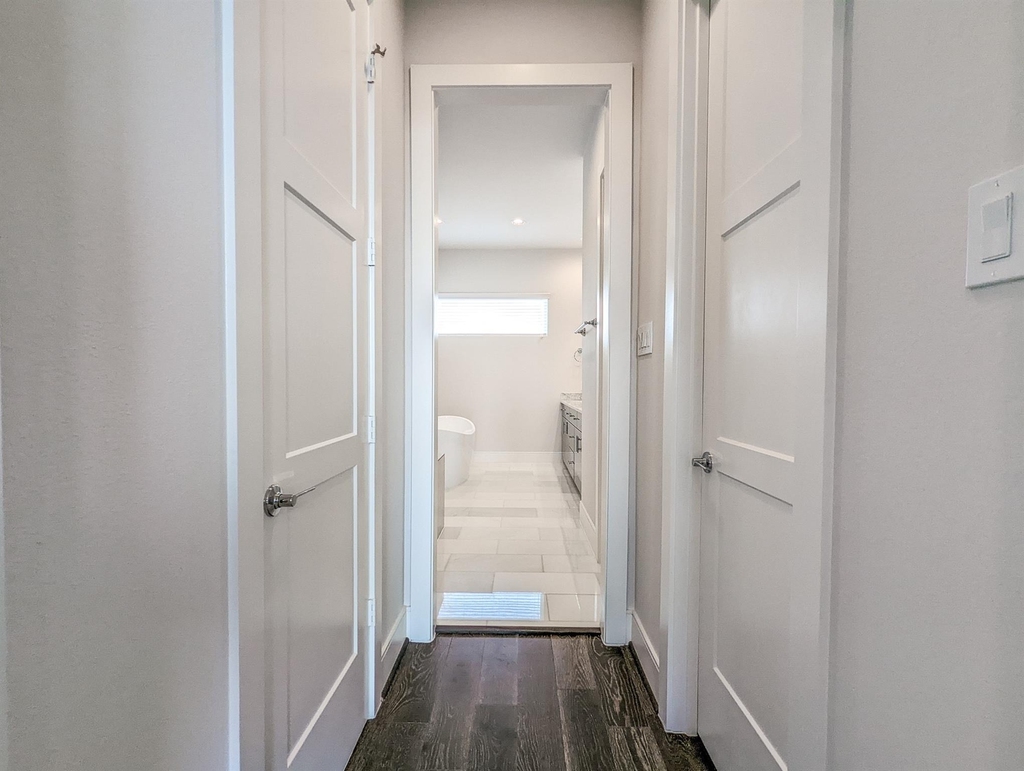 2414 Canal Street - Photo 22