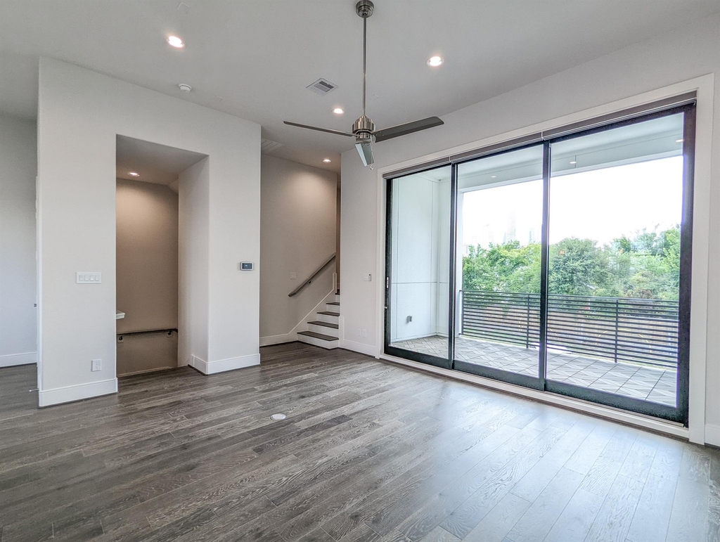 2414 Canal Street - Photo 16