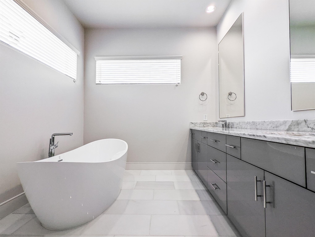 2414 Canal Street - Photo 26