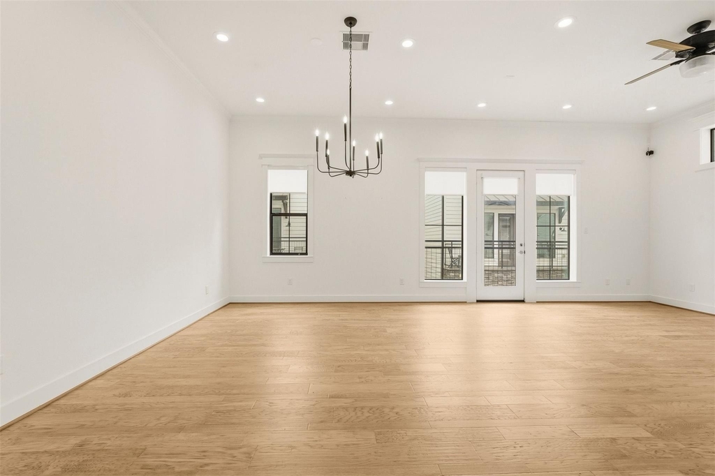 1723 W 14th Street - Photo 11