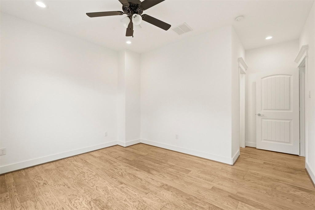 1723 W 14th Street - Photo 18