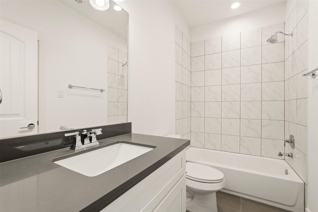 1723 W 14th Street - Photo 19