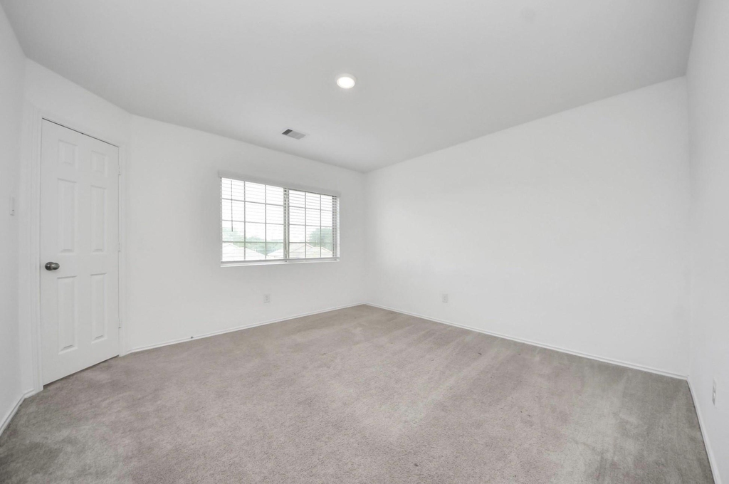 8650 Bar Harbor Drive - Photo 24