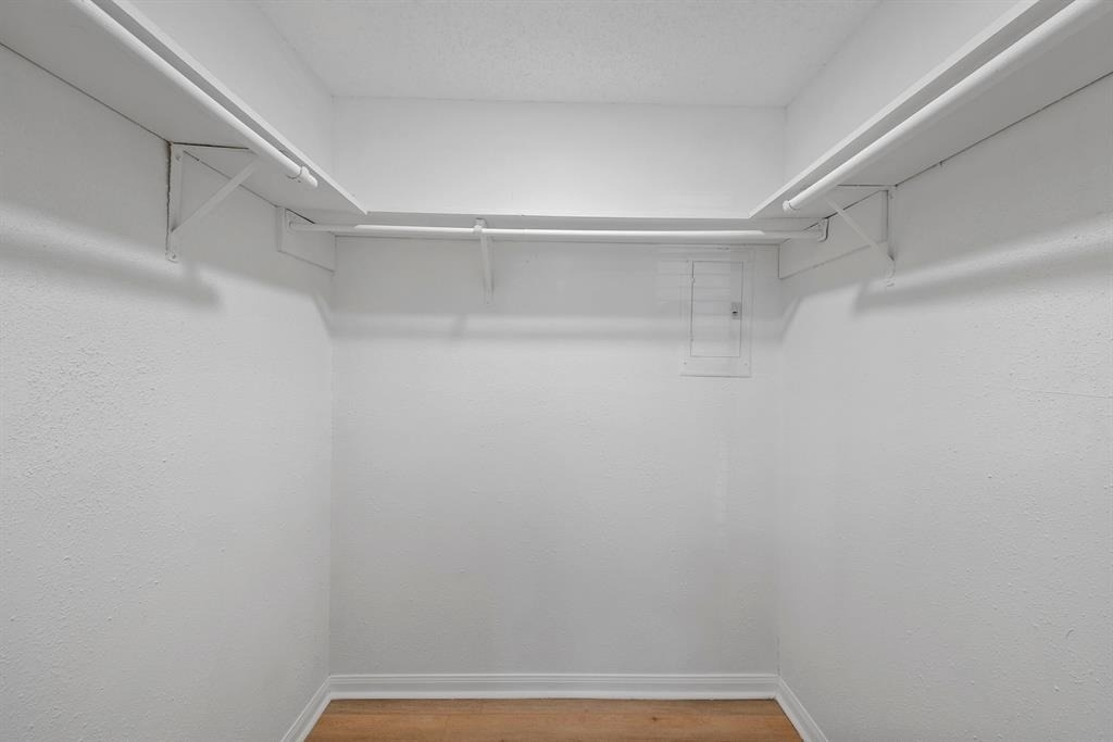 700 Lyle W Avenue - Photo 9