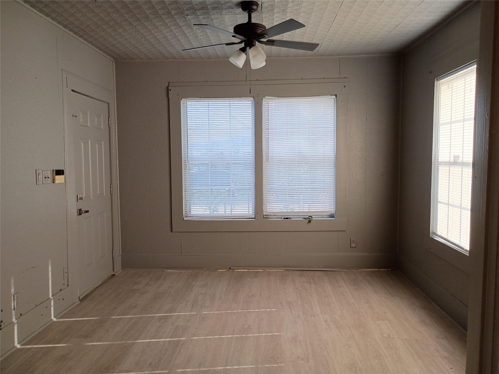 7815 Dayton Street - Photo 4