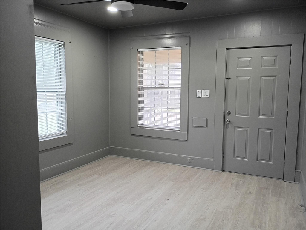 7815 Dayton Street - Photo 10