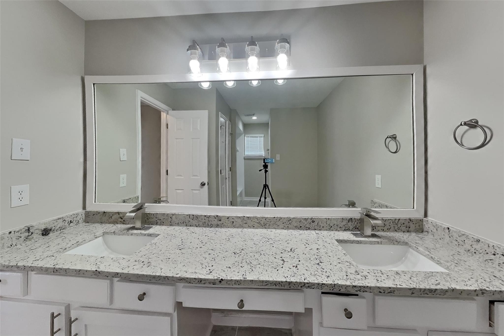 14918 Laytham Lane - Photo 18