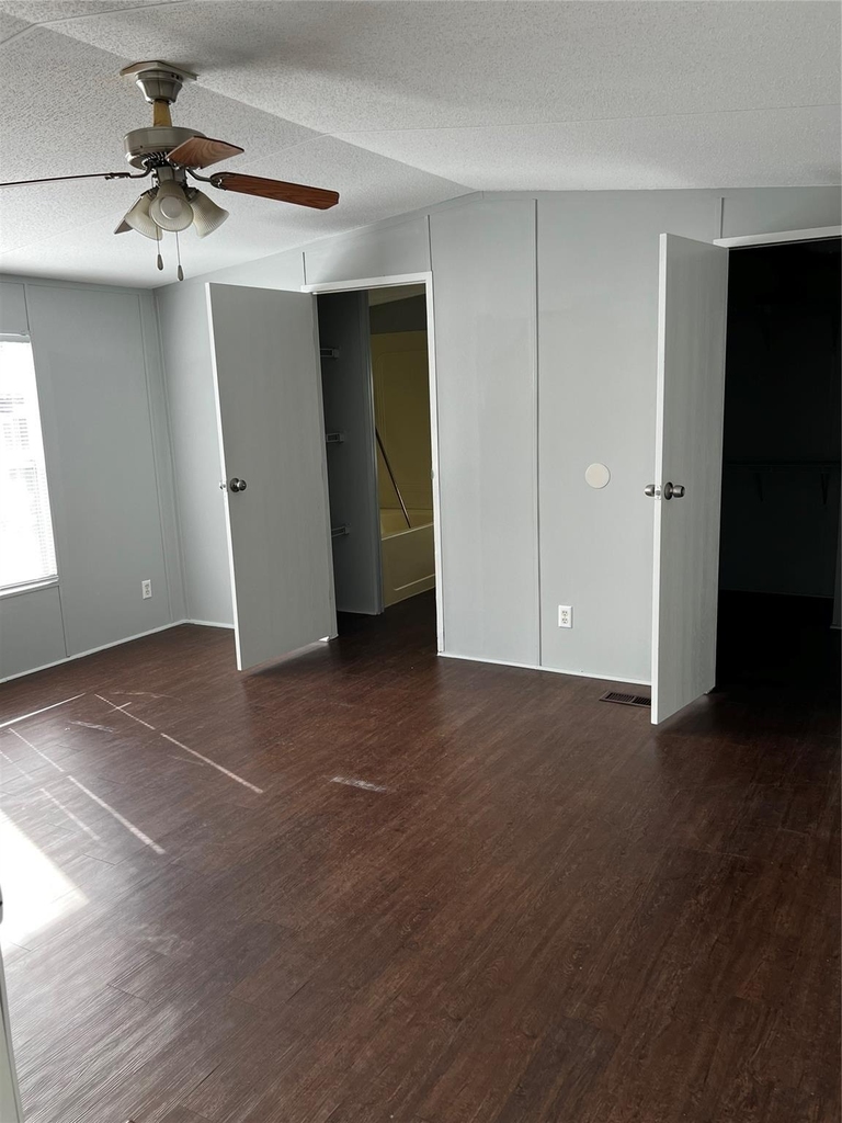 3902 Marzia Avenue - Photo 9