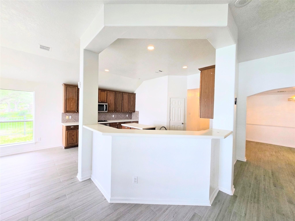 4018 Crystal Lake Circle N - Photo 13