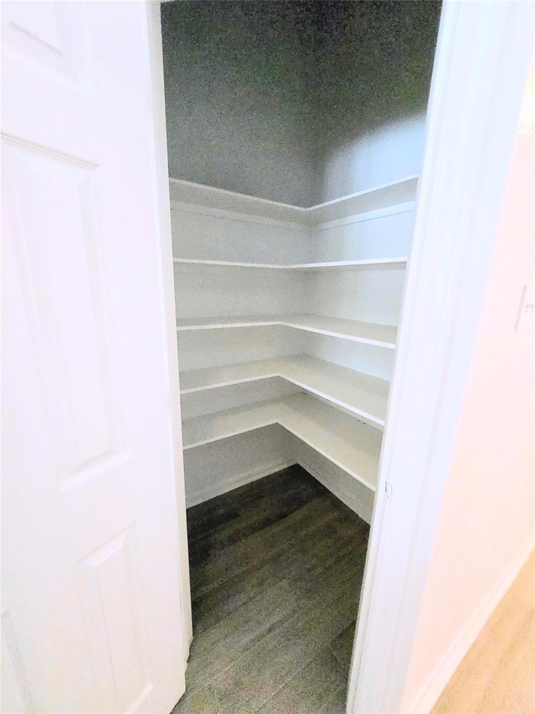 4018 Crystal Lake Circle N - Photo 15