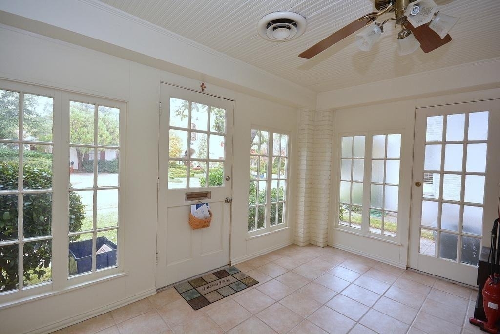 3027 Amherst Street - Photo 2