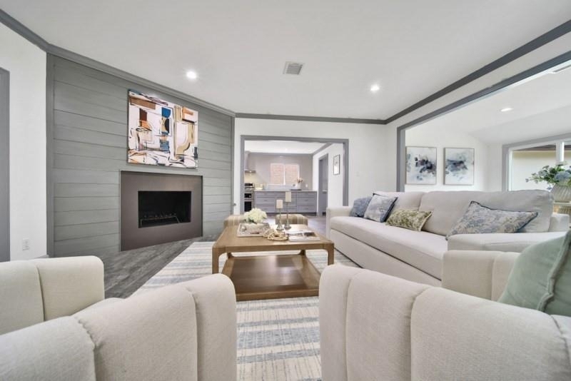 10042 Briar Forest Drive - Photo 9