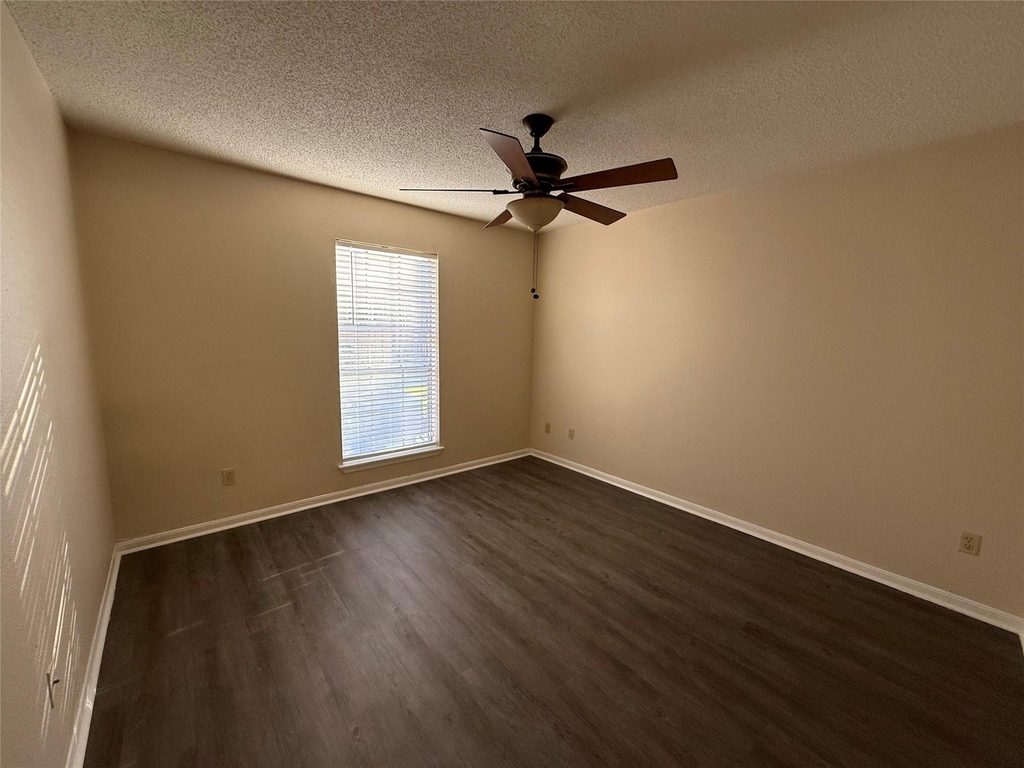 2120 El Paseo Street - Photo 12