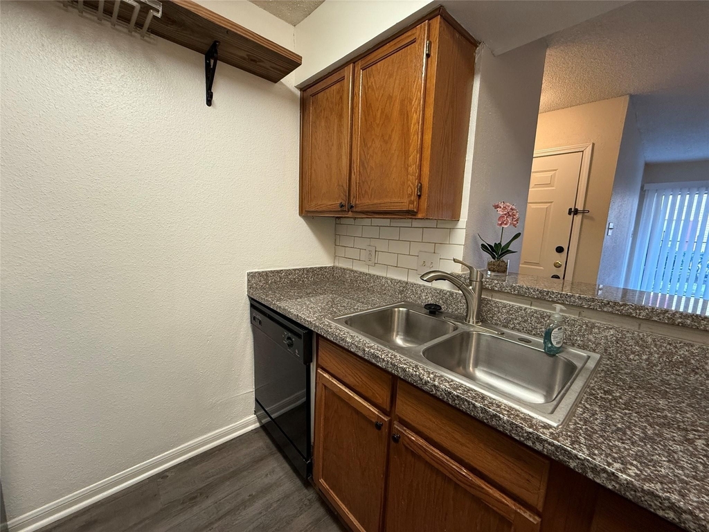 2120 El Paseo Street - Photo 10