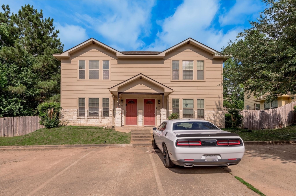 104 Yegua Circle - Photo 1