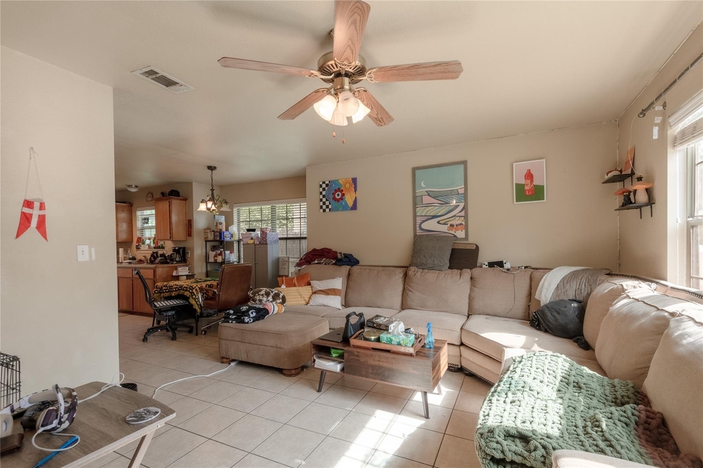104 Yegua Circle - Photo 4
