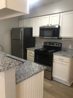2402 Sycamore Avenue - Photo 10