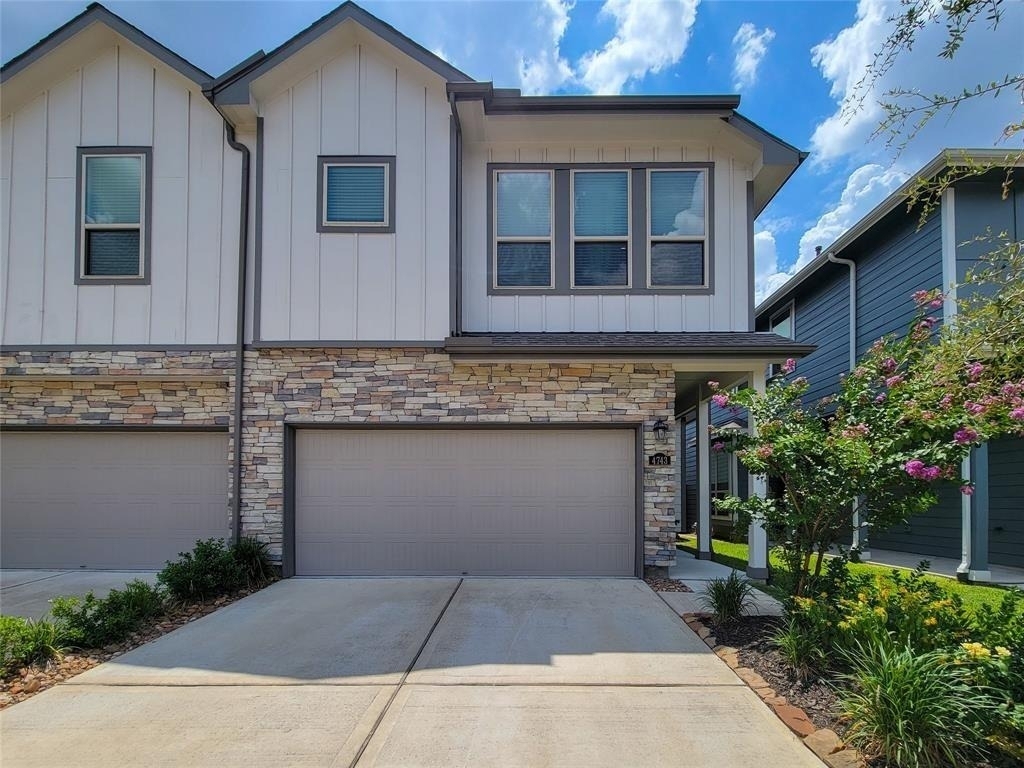 4743 Glen Isle Drive - Photo 0