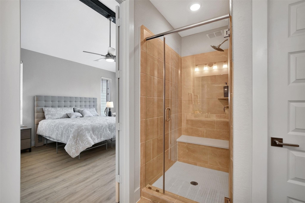 119 E 43rd Street - Photo 23