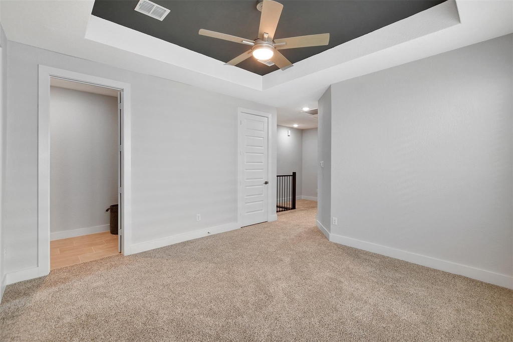 119 E 43rd Street - Photo 19