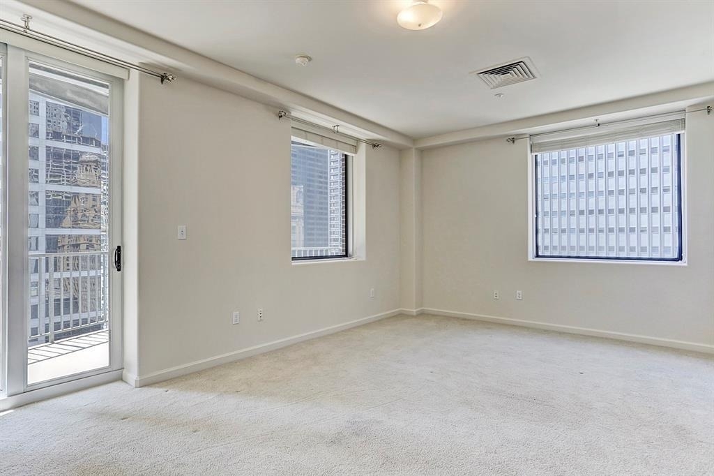 914 Main Street - Photo 3