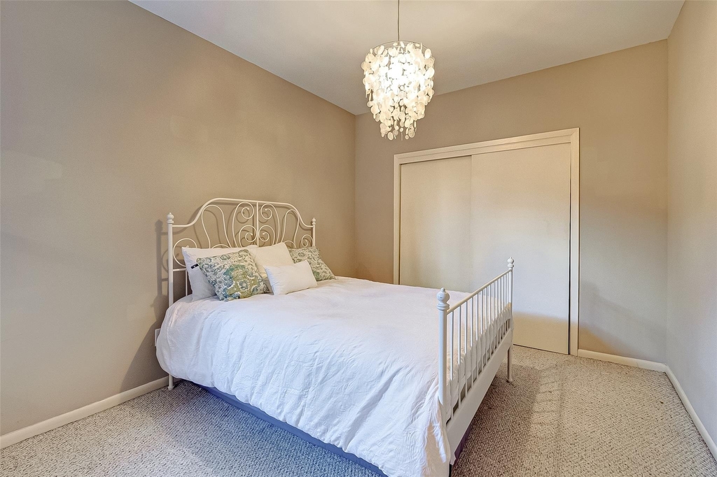 4308 Lillian  Street - Photo 42