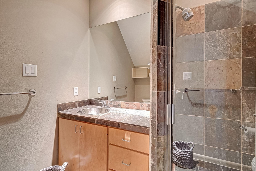 4308 Lillian  Street - Photo 44
