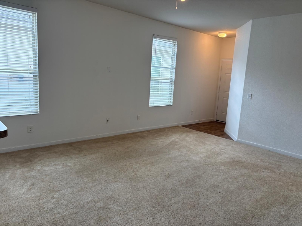 2711 Skyview Long Drive - Photo 3