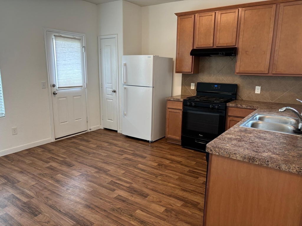 2711 Skyview Long Drive - Photo 2