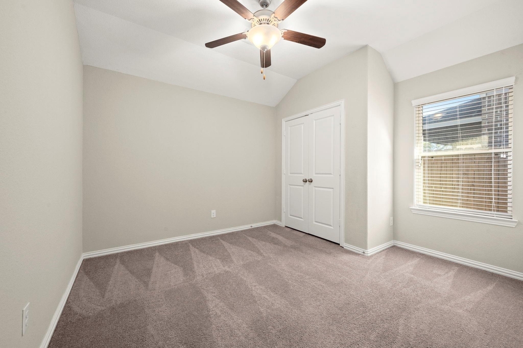 2939 Twin Cove Court - Photo 18
