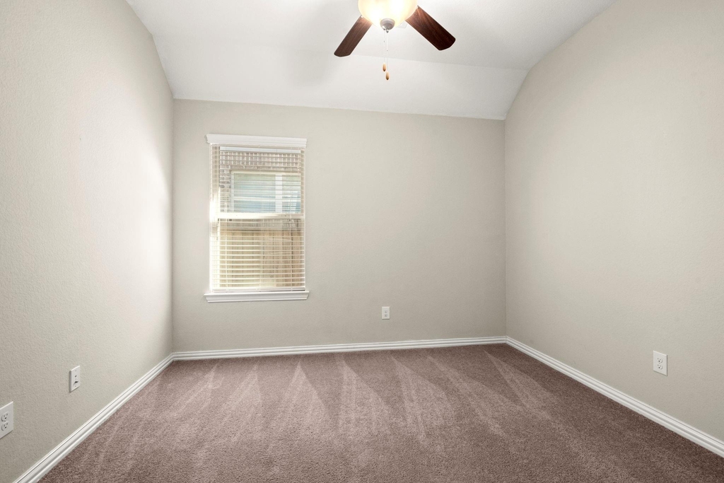 2939 Twin Cove Court - Photo 17