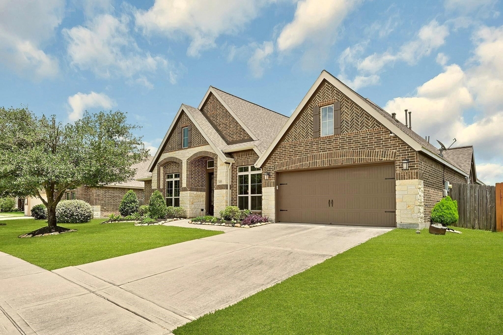 4410 Cobalt Cross Street - Photo 0