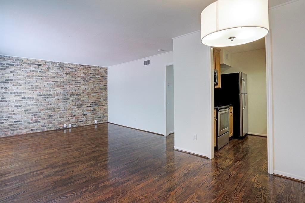 415 Hawthorne Street - Photo 4