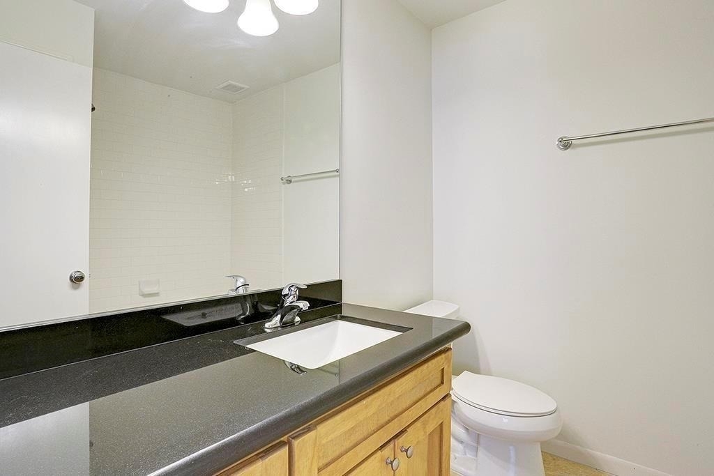 415 Hawthorne Street - Photo 10