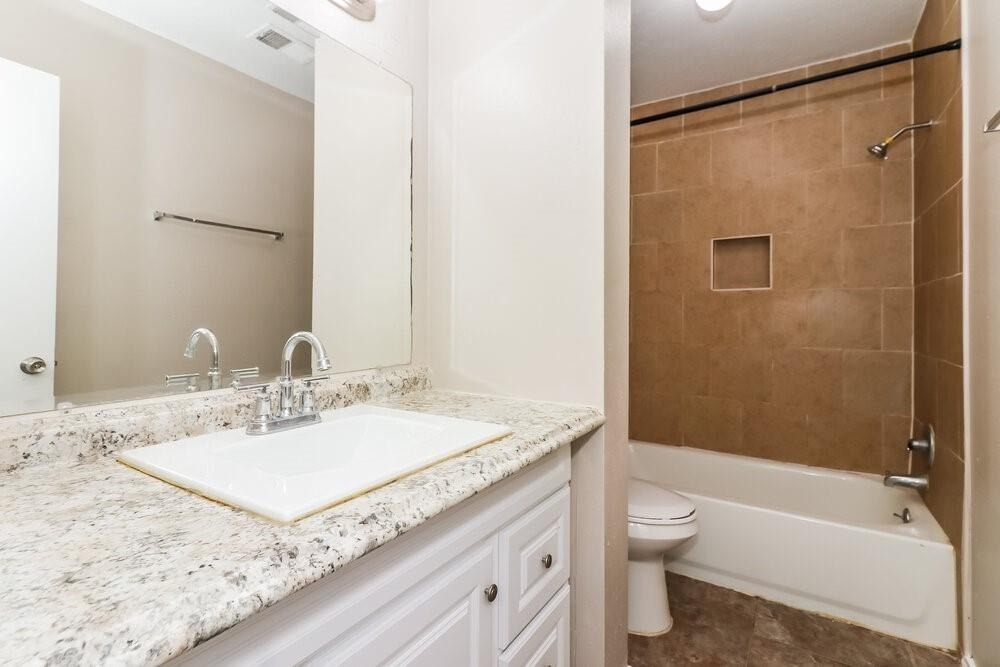 15306 Evergreen Place Drive - Photo 12