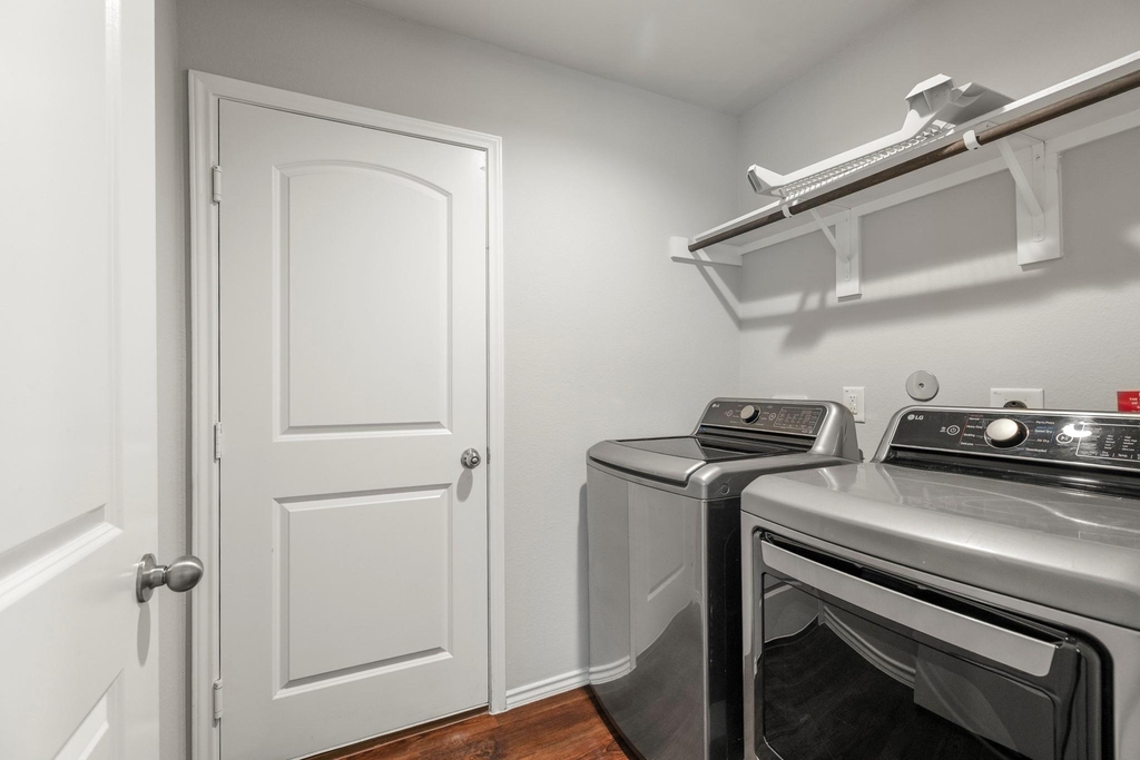 2354 Otter Falls Drive - Photo 4