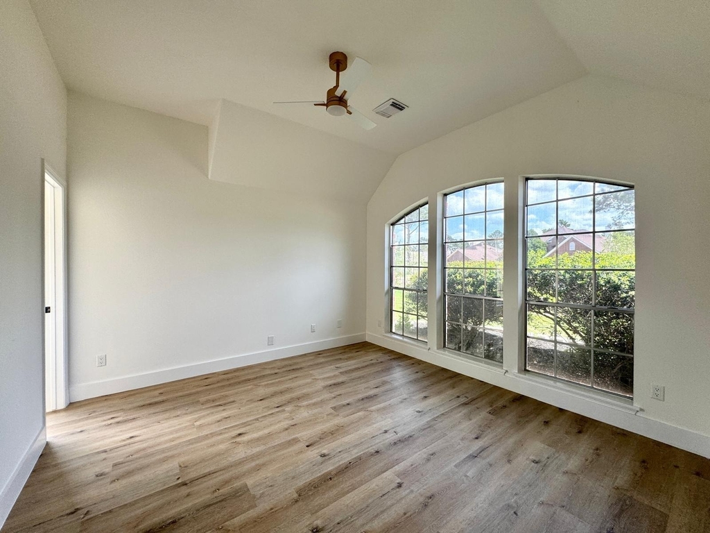 6427 Liberty Valley Drive - Photo 2