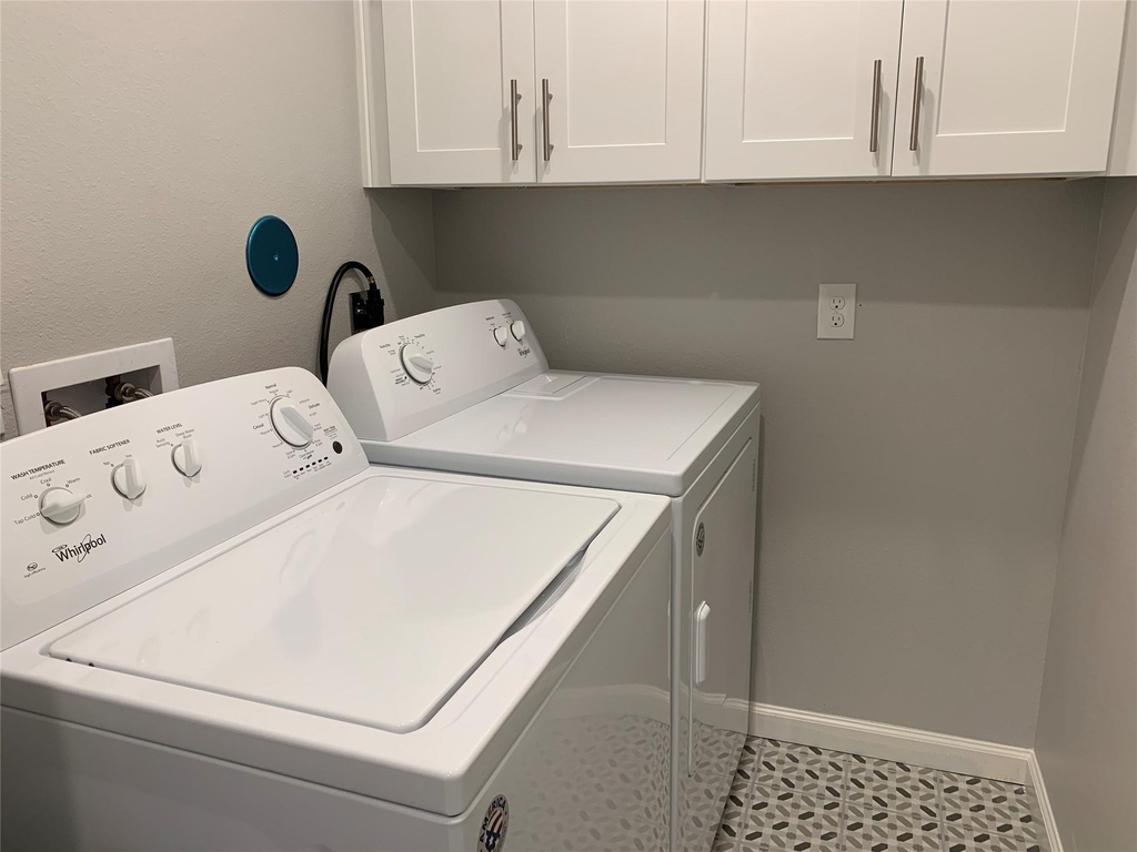 4221 Alvin Street - Photo 9