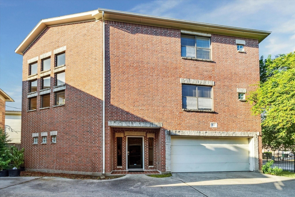 9710 Riddlewood Lane - Photo 4